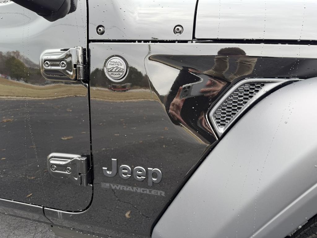 new 2026 Jeep Wrangler car, priced at $47,898