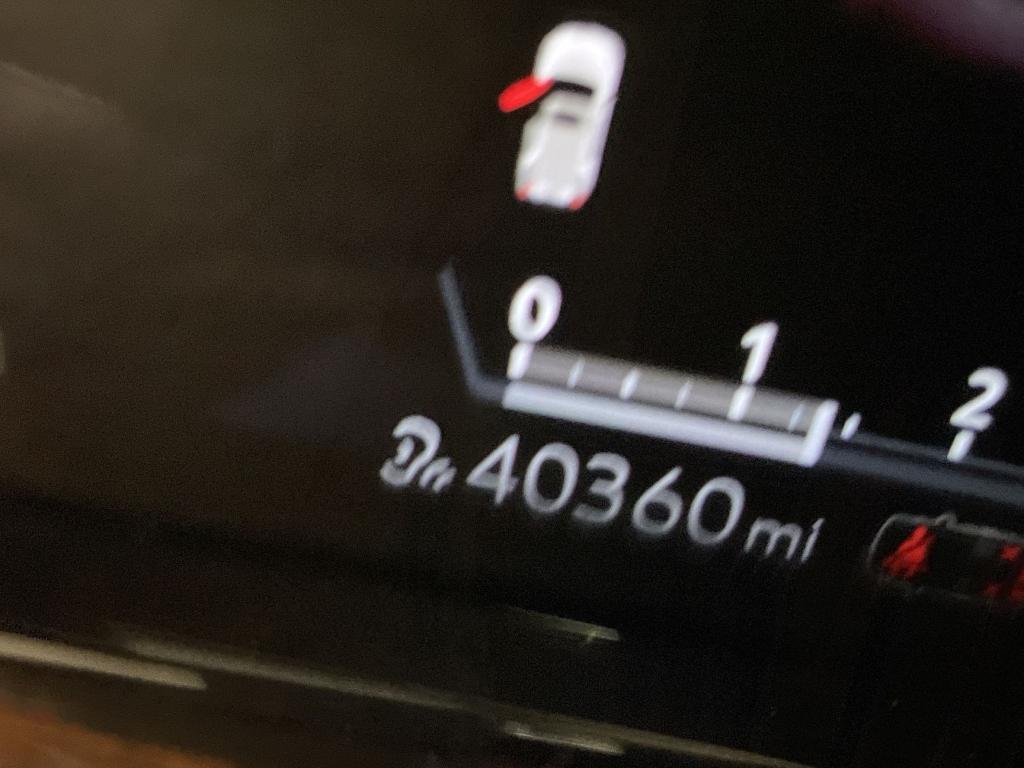 used 2023 Cadillac Escalade ESV car, priced at $65,999