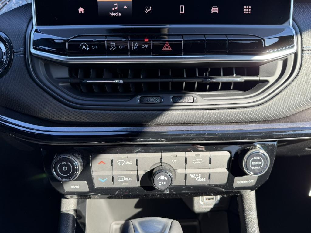 new 2026 Jeep Compass car, priced at $30,433