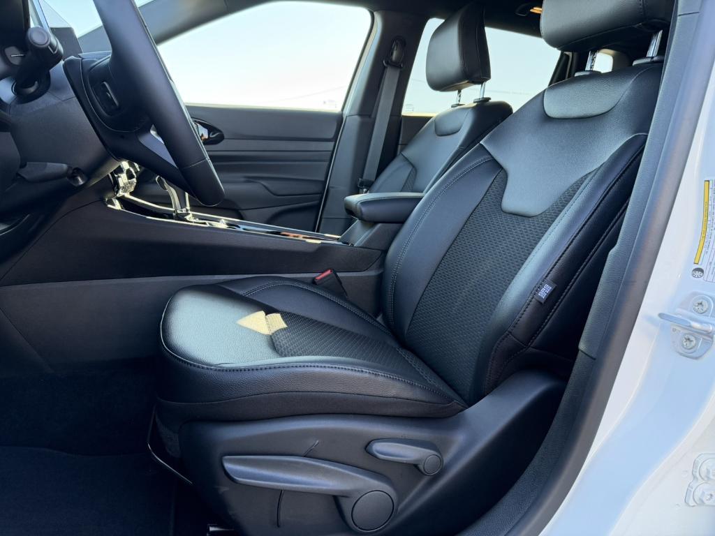 new 2026 Jeep Compass car, priced at $30,433