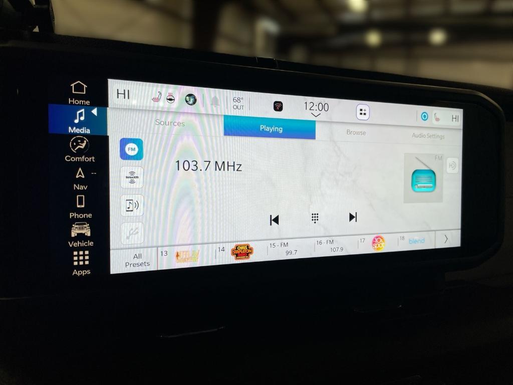 used 2024 Jeep Gladiator car, priced at $35,424