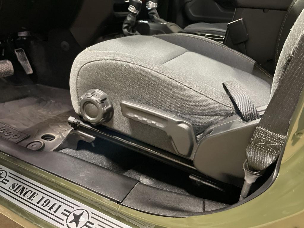 used 2024 Jeep Gladiator car, priced at $35,424