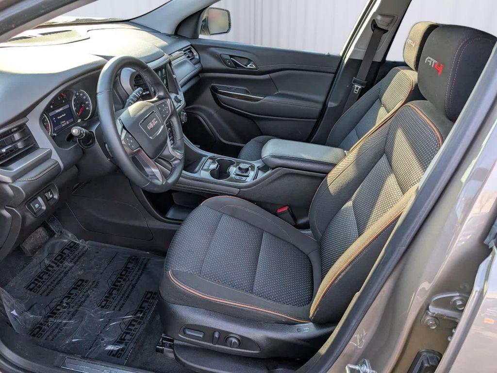 used 2023 GMC Acadia car, priced at $33,104