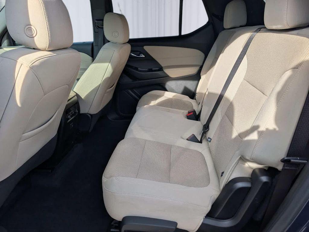 used 2022 Chevrolet Traverse car, priced at $23,583