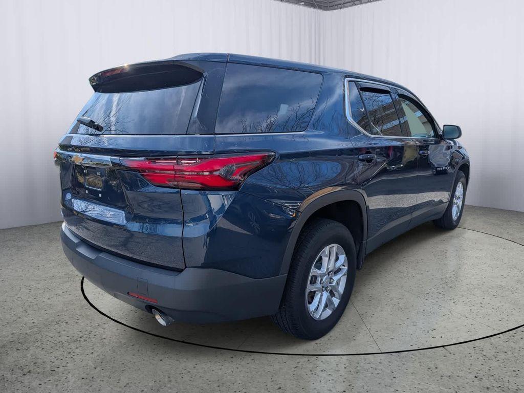 used 2022 Chevrolet Traverse car, priced at $23,583