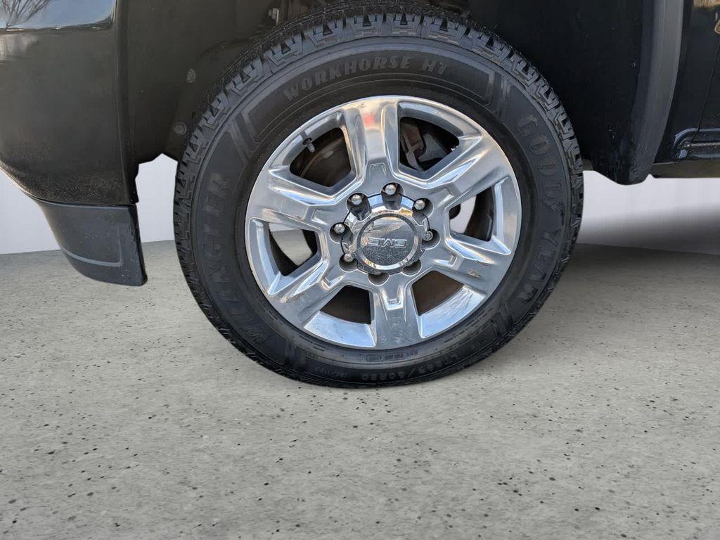 used 2017 GMC Sierra 2500 car, priced at $45,997