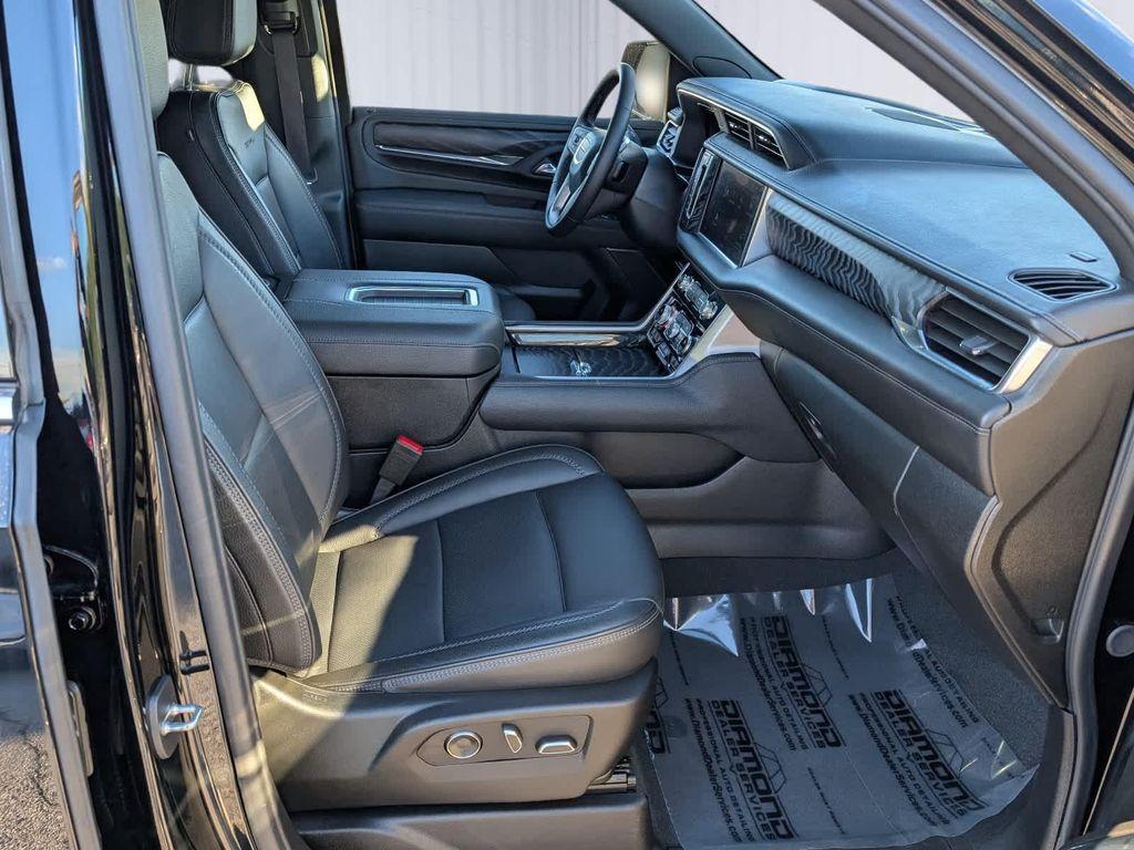 used 2024 GMC Yukon car, priced at $74,883