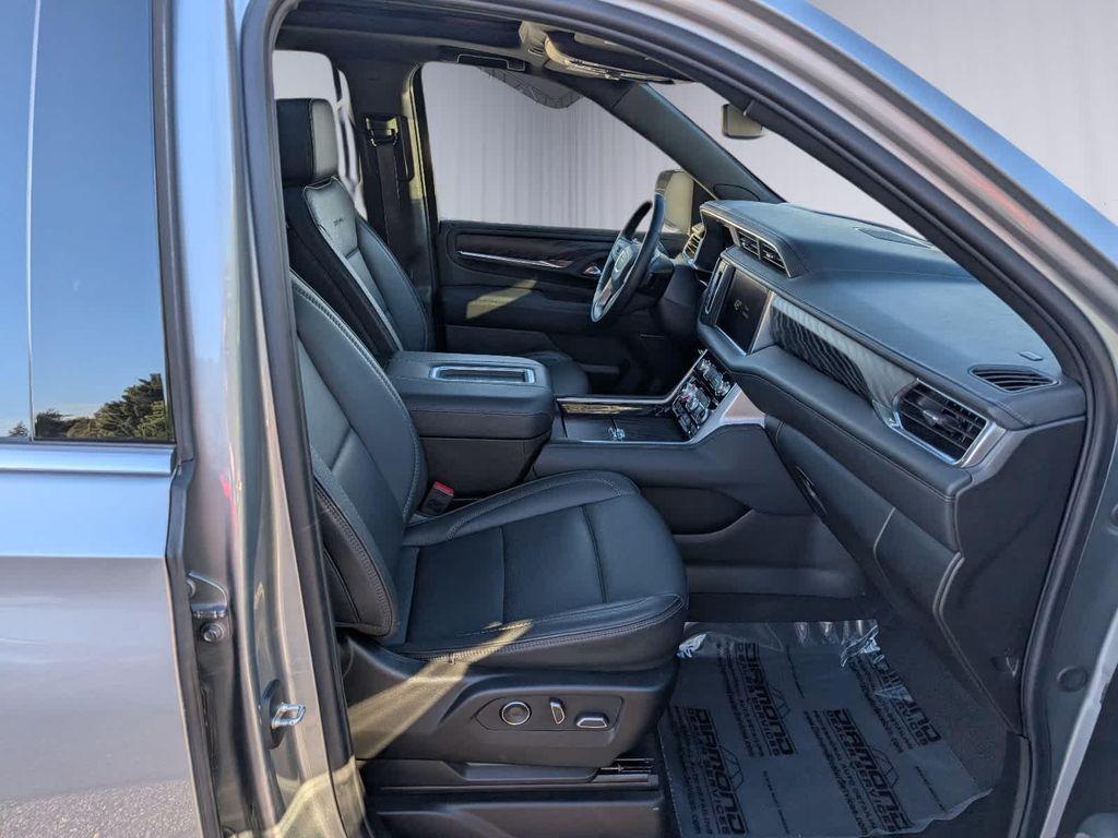 used 2024 GMC Yukon car, priced at $70,500
