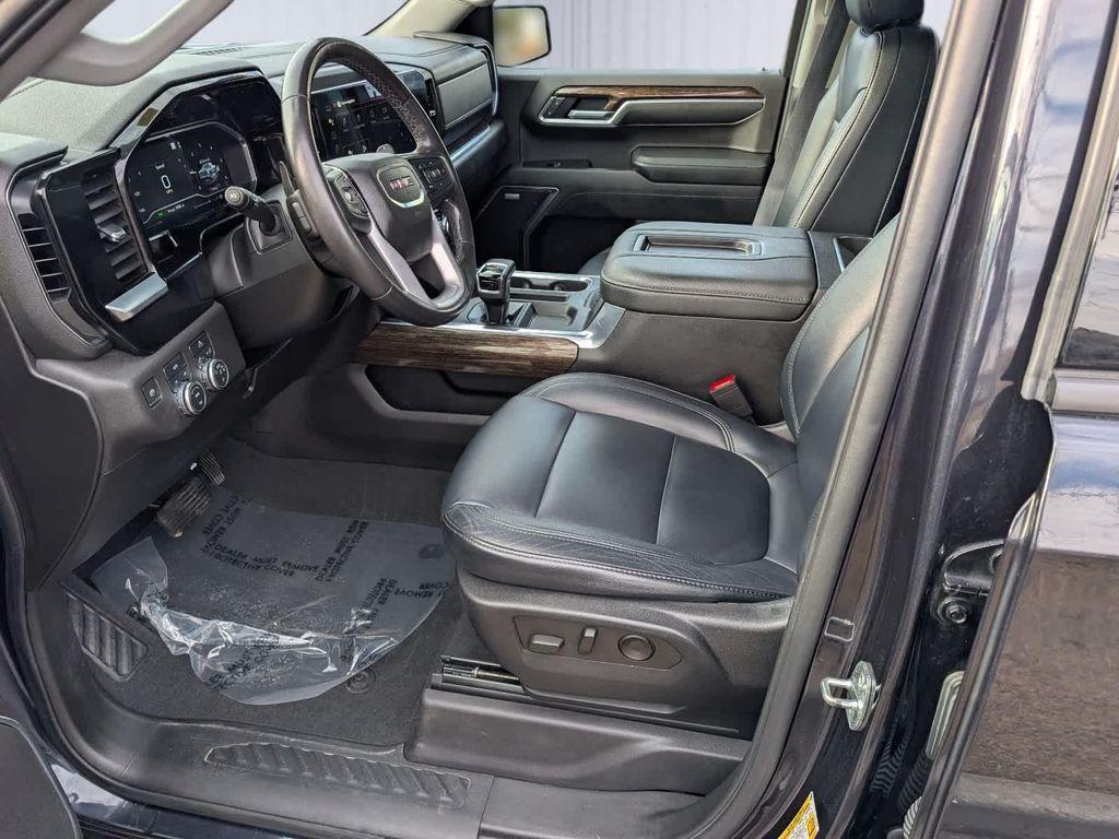 used 2022 GMC Sierra 1500 car, priced at $40,995