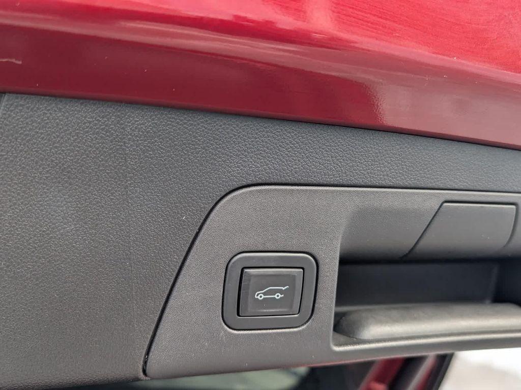 used 2023 Buick Envision car, priced at $26,500