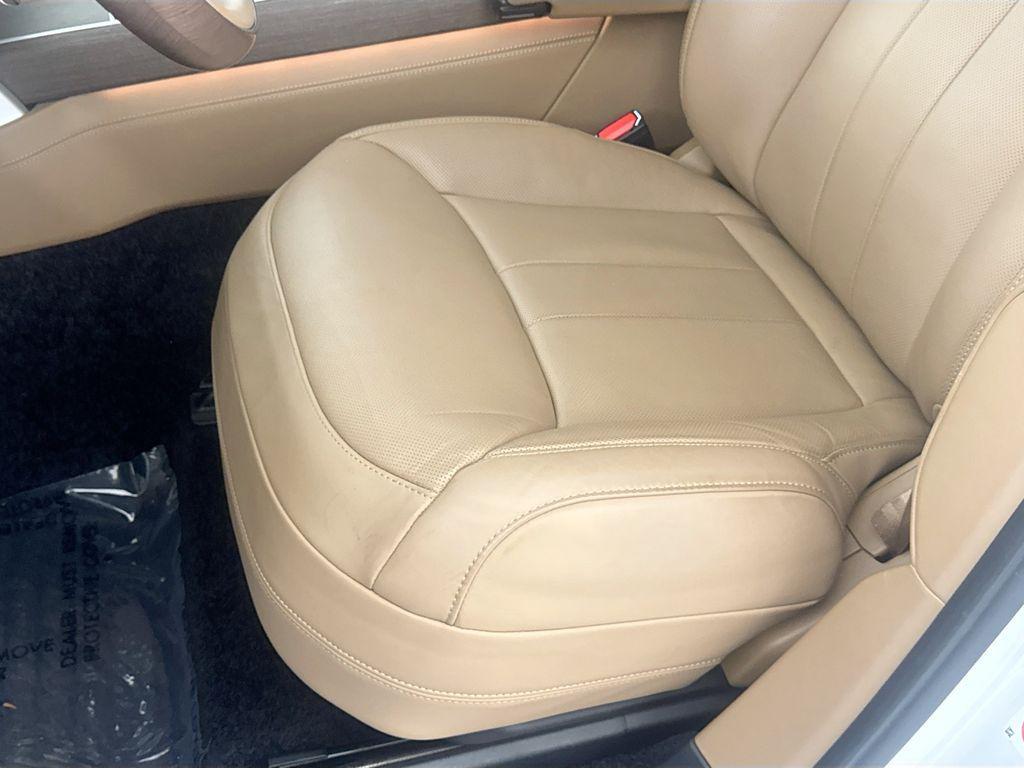 used 2025 Land Rover Range Rover car, priced at $133,991