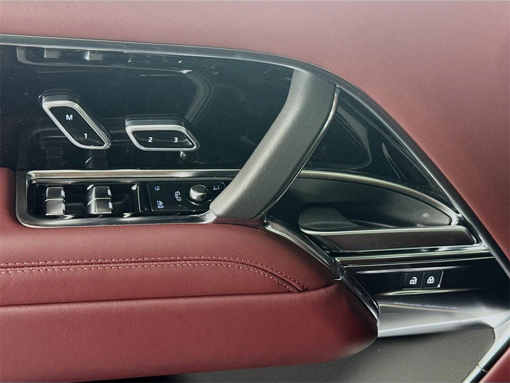 new 2025 Land Rover Range Rover car, priced at $165,930