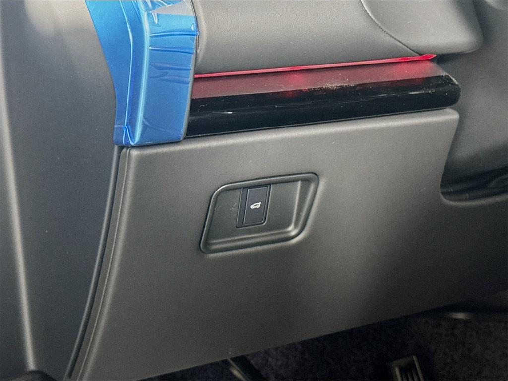 new 2025 Land Rover Range Rover car, priced at $173,870