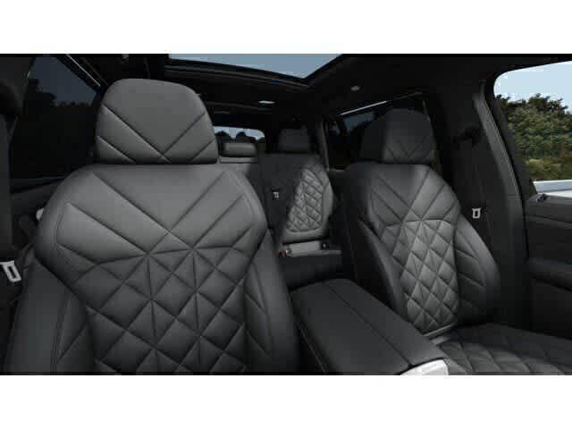 new 2026 BMW X7 car, priced at $95,200
