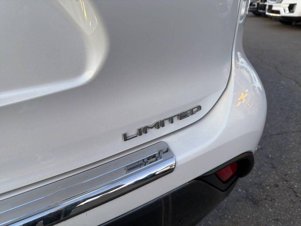 used 2023 Toyota Highlander Hybrid car, priced at $41,991