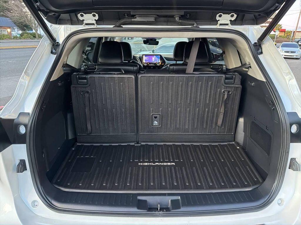 used 2023 Toyota Highlander Hybrid car, priced at $41,991