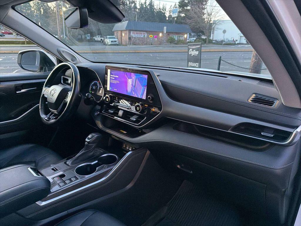 used 2023 Toyota Highlander Hybrid car, priced at $41,991