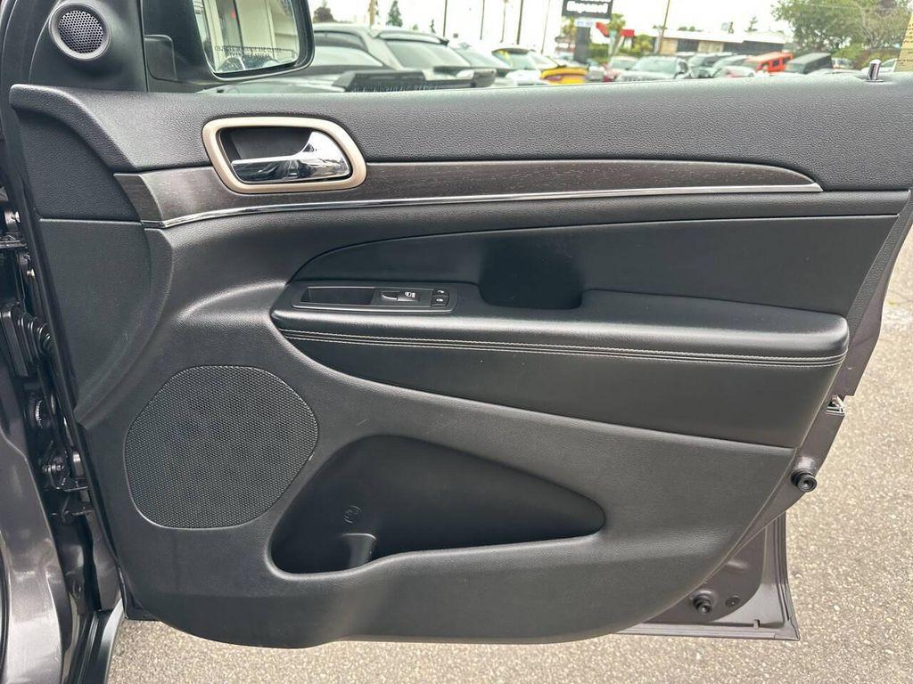 used 2017 Jeep Grand Cherokee car, priced at $13,991