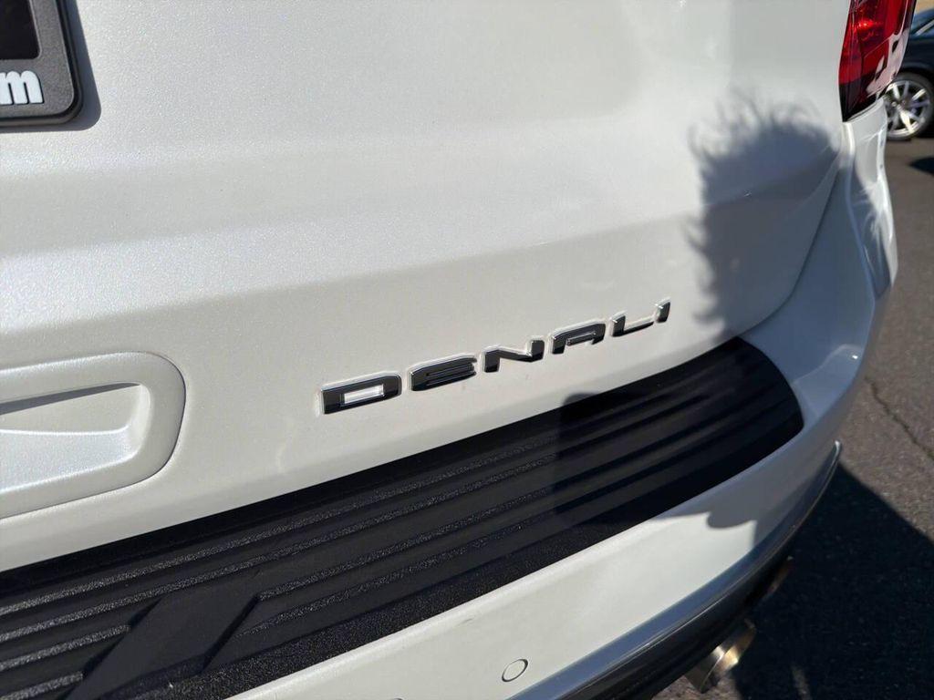 used 2021 GMC Yukon XL car, priced at $49,991