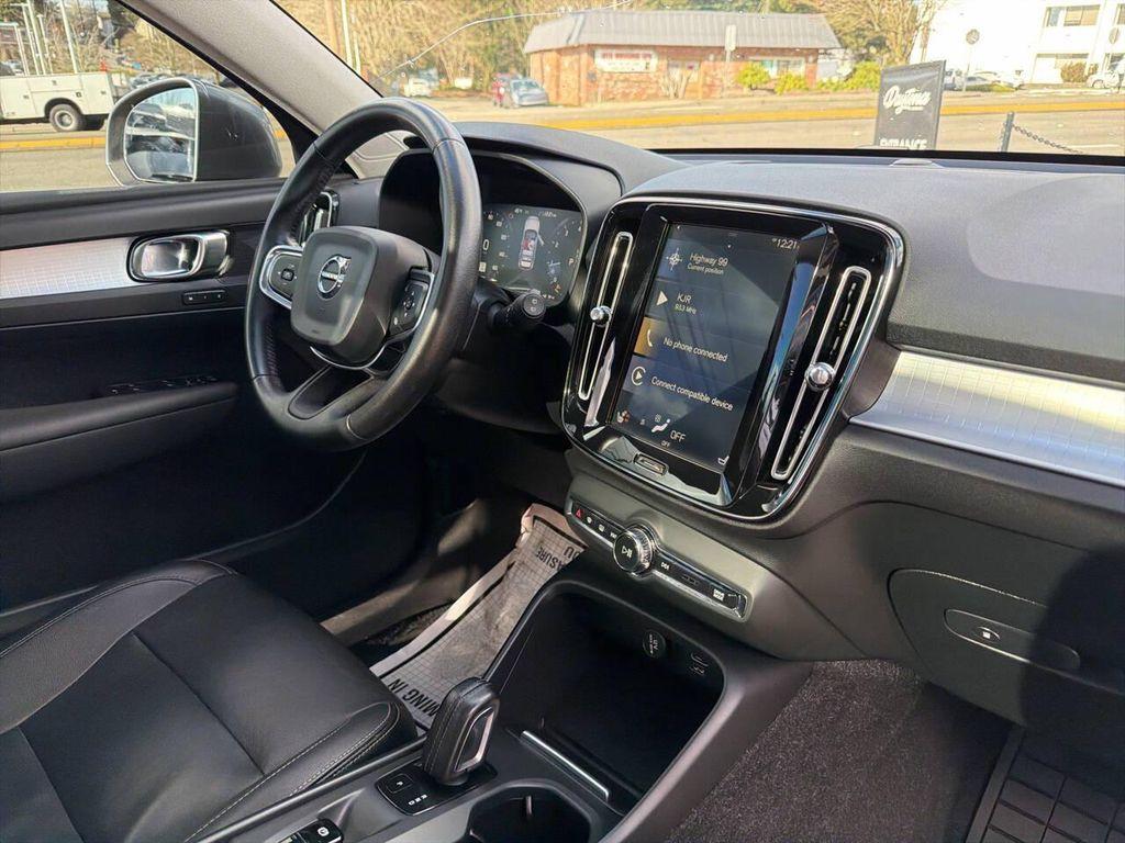 used 2019 Volvo XC40 car, priced at $13,991