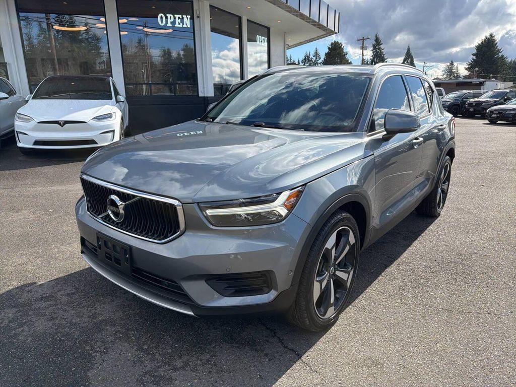 used 2019 Volvo XC40 car, priced at $17,991