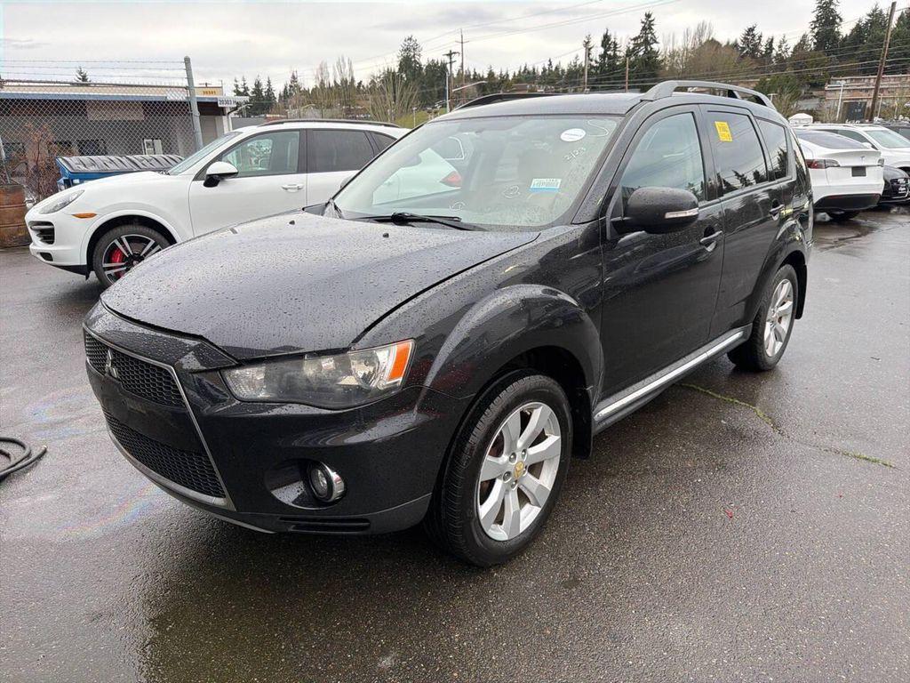 used 2010 Mitsubishi Outlander car, priced at $5,991