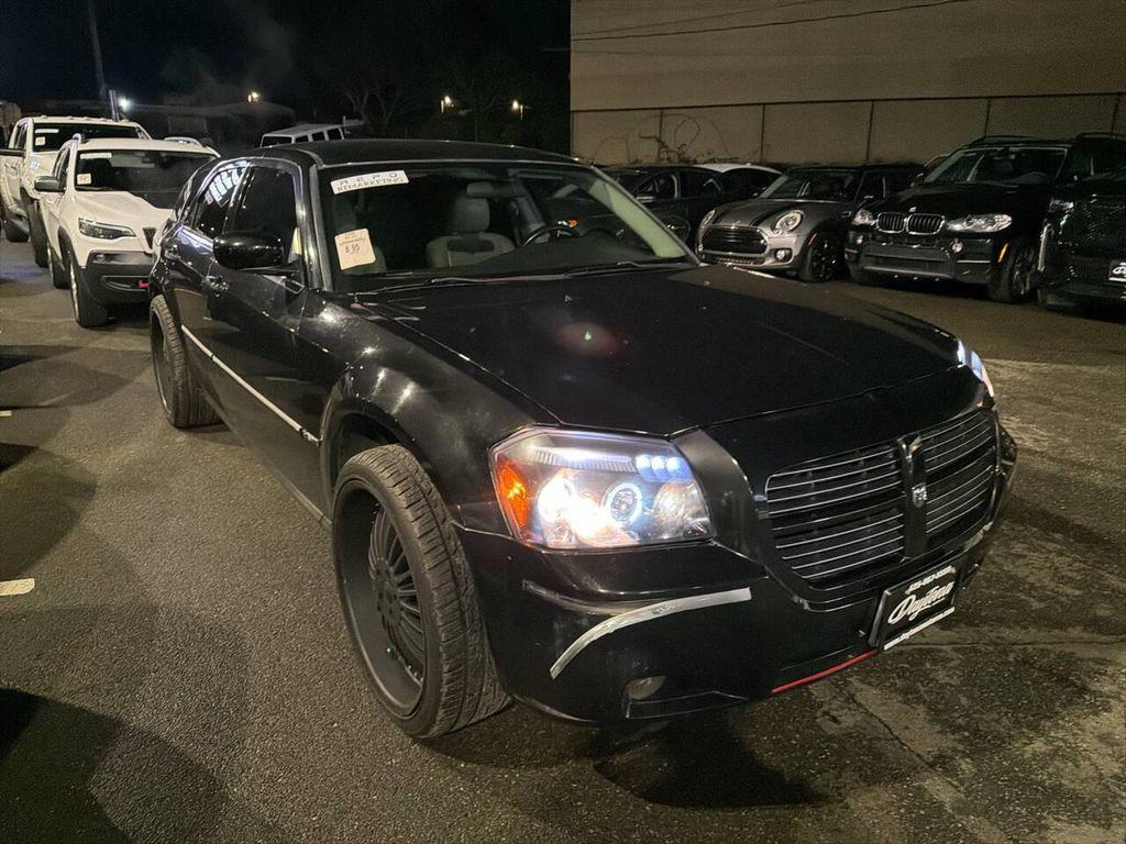 used 2006 Dodge Magnum car, priced at $6,991