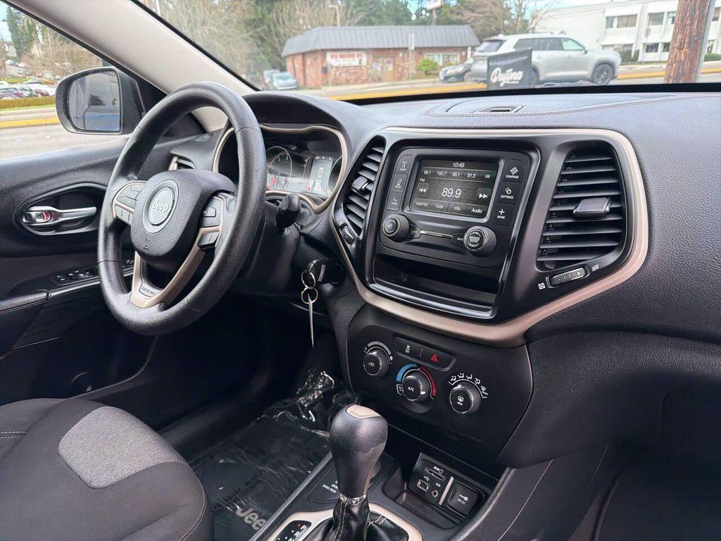 used 2016 Jeep Cherokee car, priced at $9,991