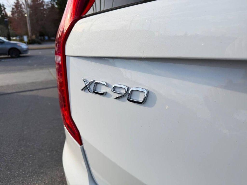 used 2018 Volvo XC90 car, priced at $14,991