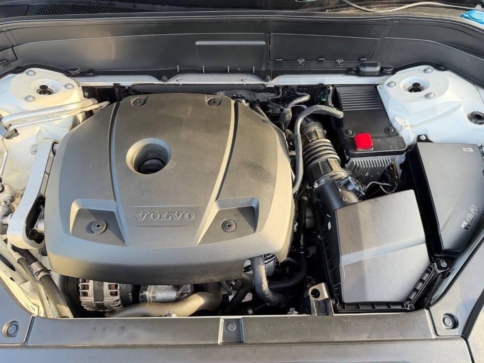 used 2018 Volvo XC90 car, priced at $14,991