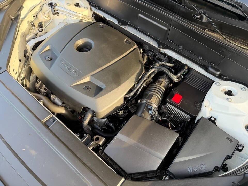 used 2018 Volvo XC90 car, priced at $14,991