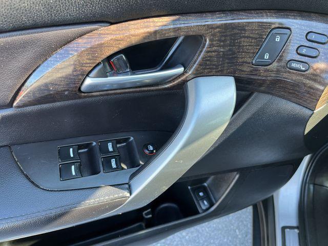 used 2013 Acura MDX car, priced at $13,045