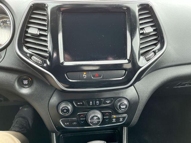 used 2019 Jeep Cherokee car, priced at $15,086