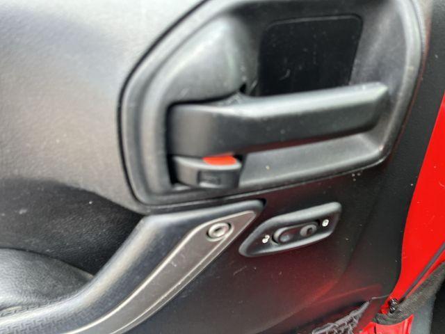 used 2015 Jeep Wrangler Unlimited car, priced at $16,118