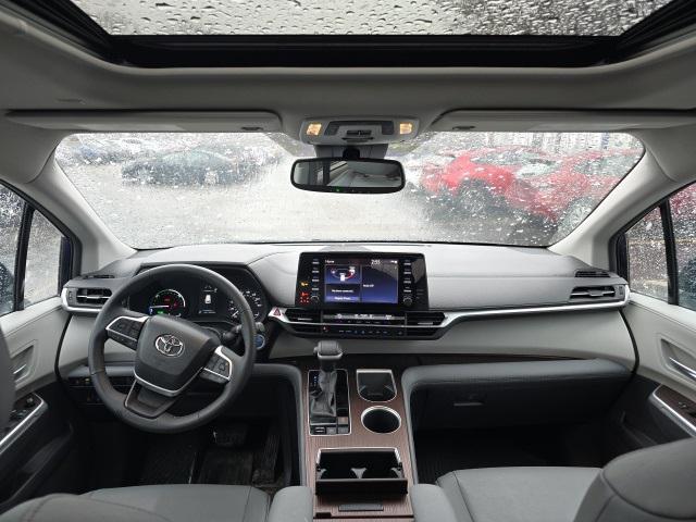 used 2023 Toyota Sienna car, priced at $44,350