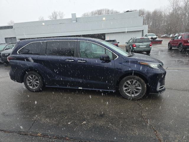 used 2023 Toyota Sienna car, priced at $44,350