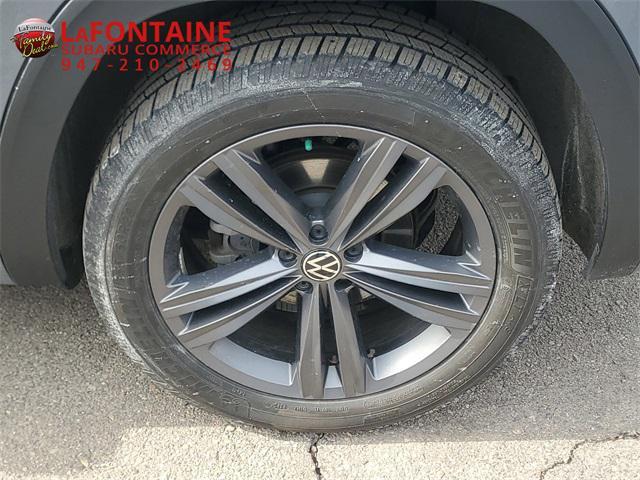 used 2020 Volkswagen Atlas Cross Sport car, priced at $17,995