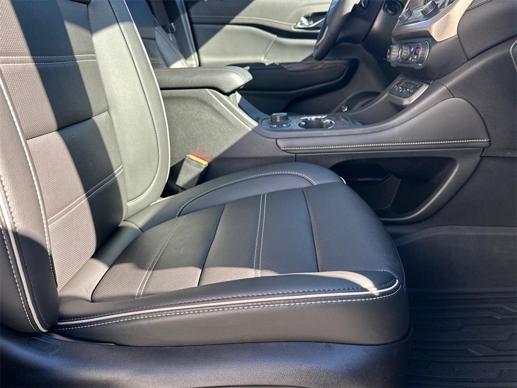 used 2021 GMC Acadia car, priced at $20,882