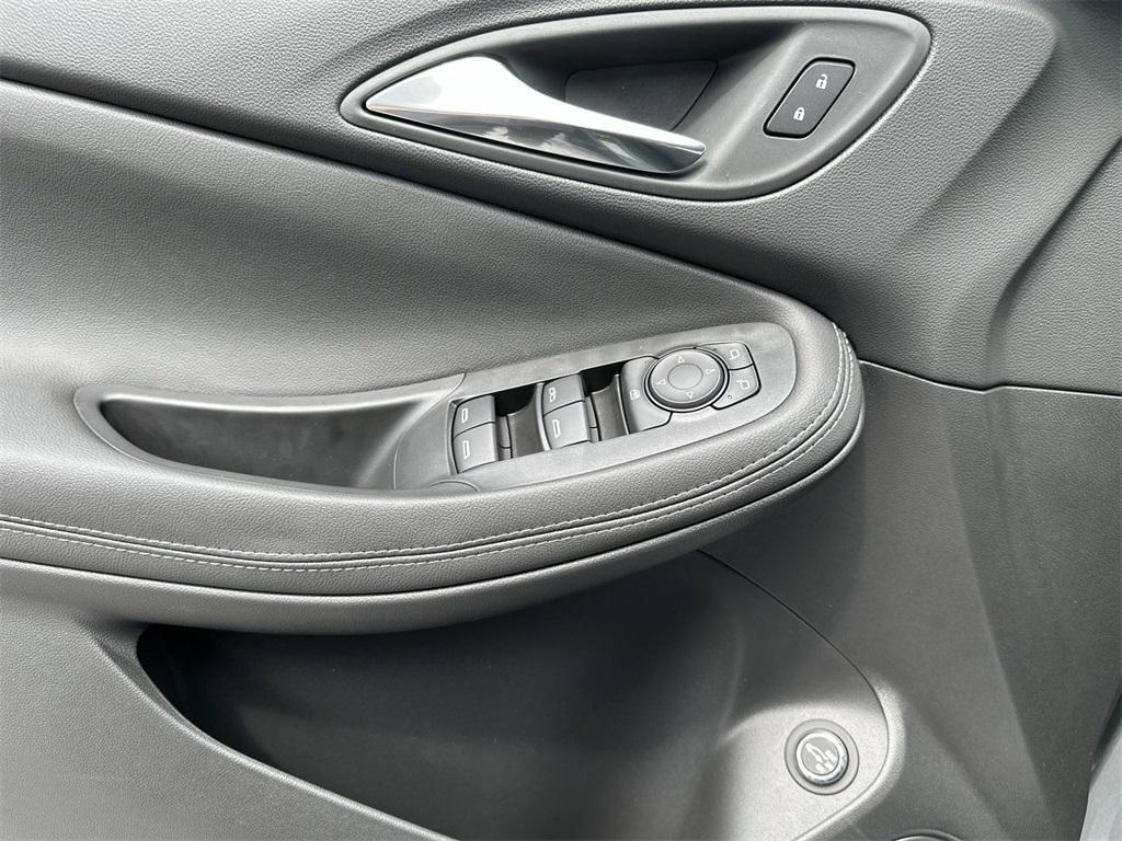 new 2023 Buick Encore GX car, priced at $26,200