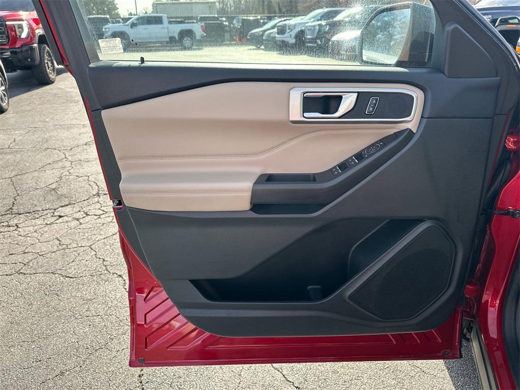 used 2020 Ford Explorer car, priced at $22,154