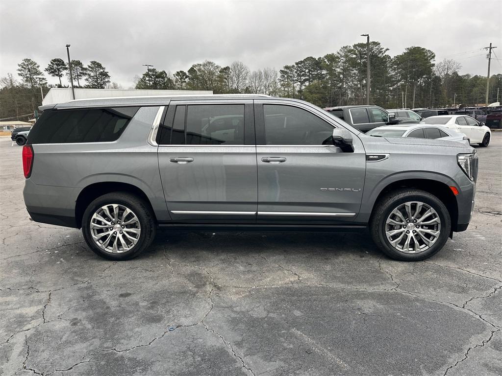used 2022 GMC Yukon XL car, priced at $47,366