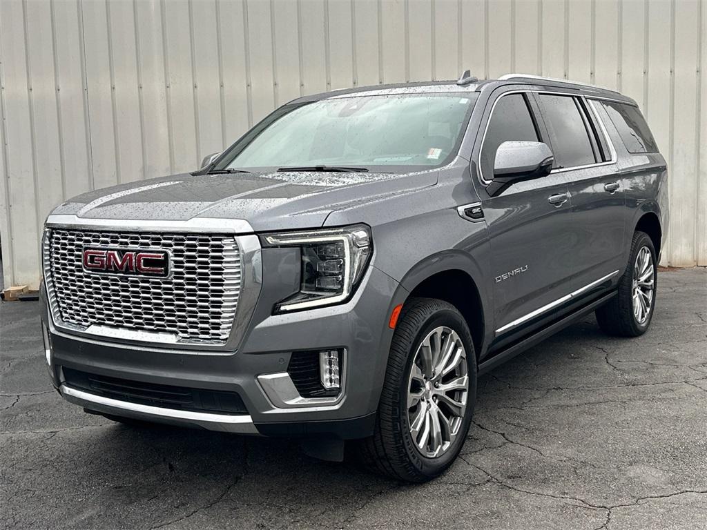 used 2022 GMC Yukon XL car, priced at $47,366