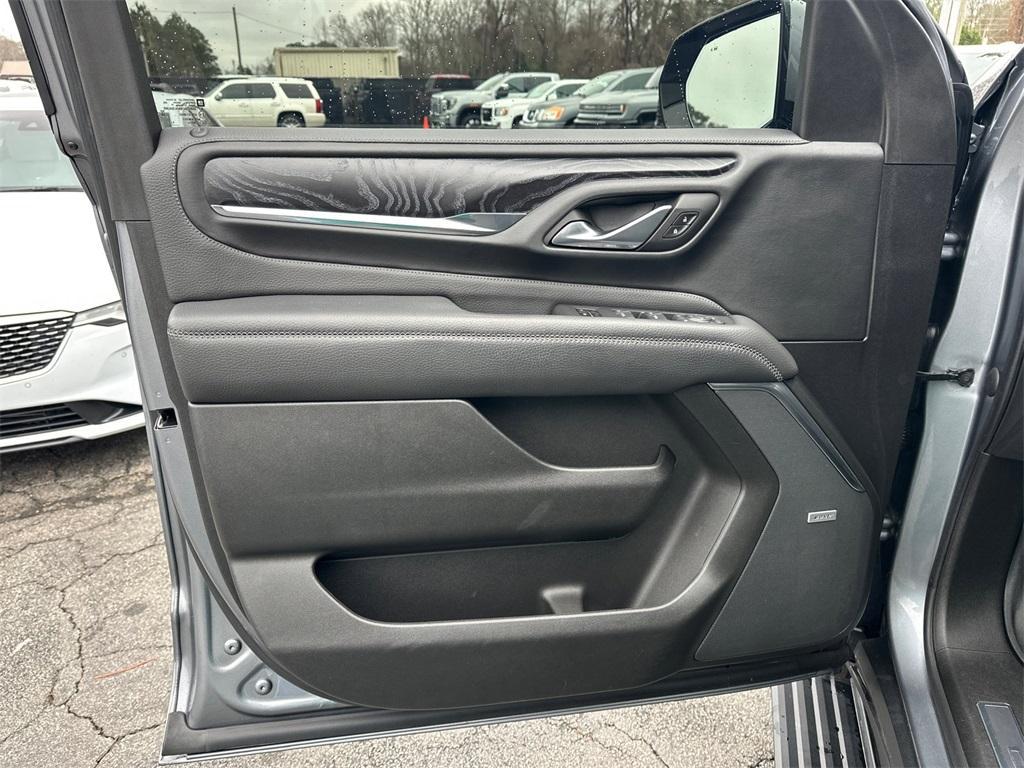 used 2022 GMC Yukon XL car, priced at $47,366