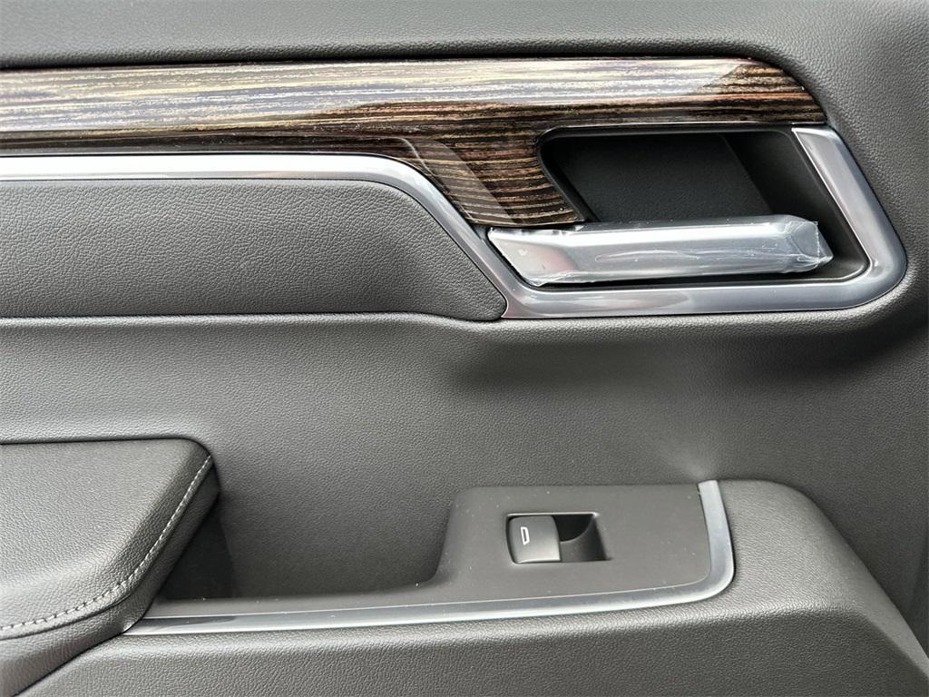 new 2023 GMC Sierra 1500 car, priced at $49,995