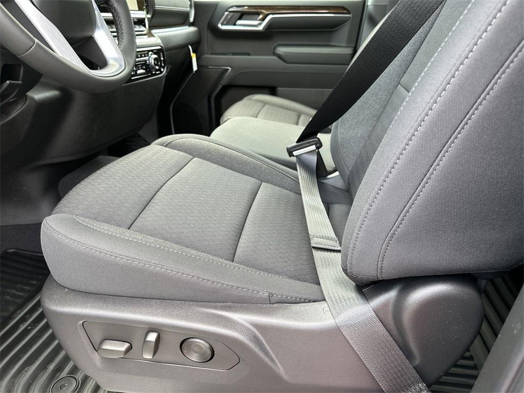 new 2023 GMC Sierra 1500 car, priced at $49,995