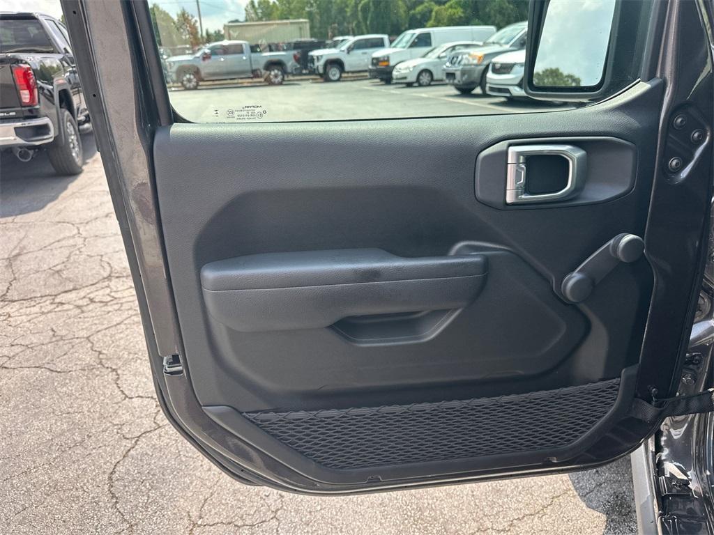 used 2024 Jeep Wrangler car, priced at $31,012