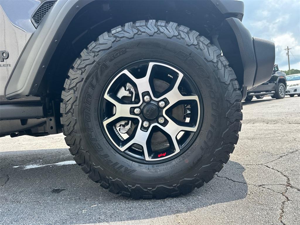 used 2024 Jeep Wrangler car, priced at $31,012