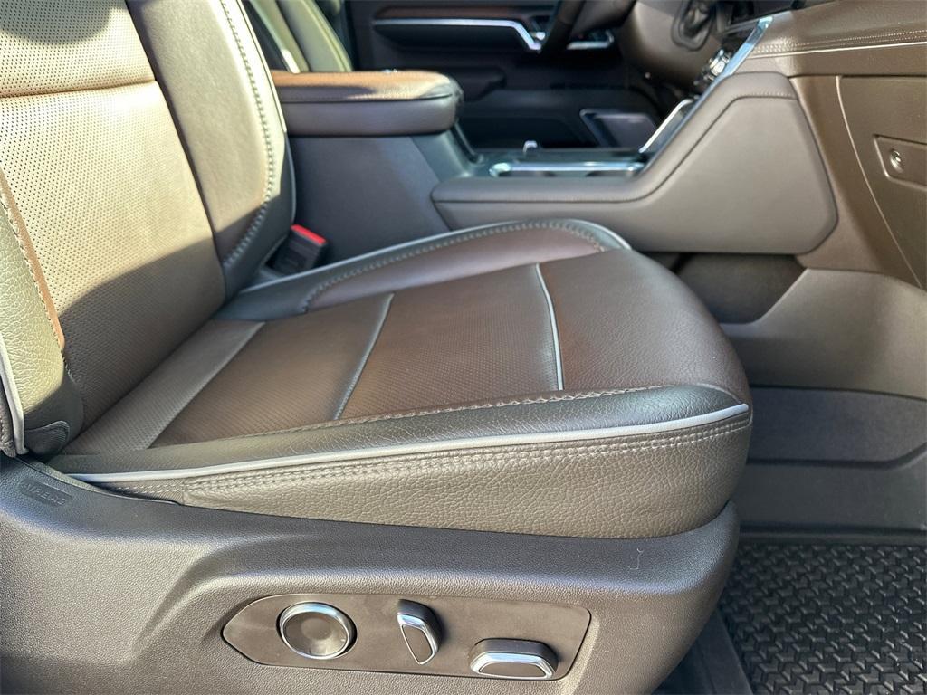 new 2024 GMC Sierra 3500 car, priced at $92,555