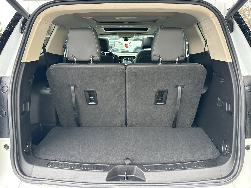 used 2022 GMC Acadia car, priced at $32,996