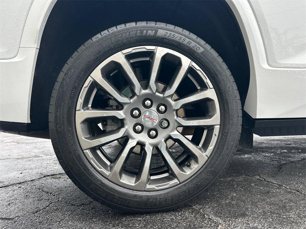 used 2022 GMC Acadia car, priced at $32,996
